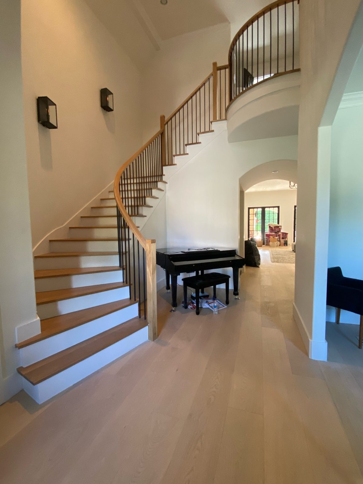 Stair Case White Oak with White Oak Floors